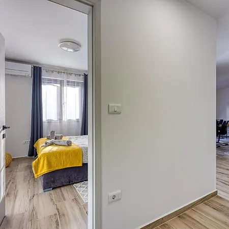 Center Oasis - Private Parking Pula