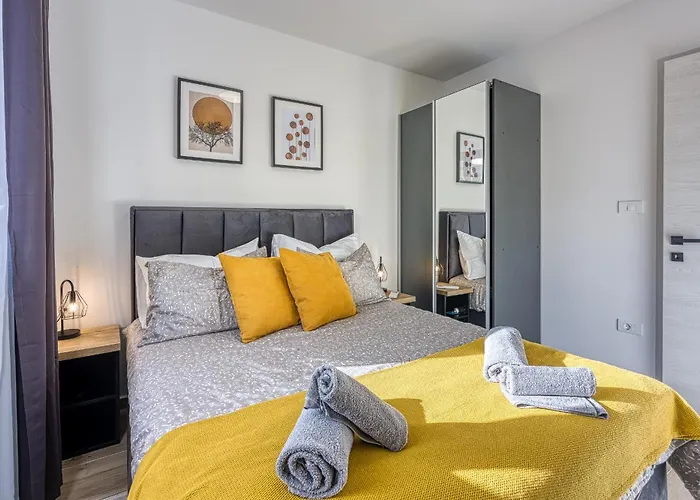 Apartment Center Oasis - Private Parking