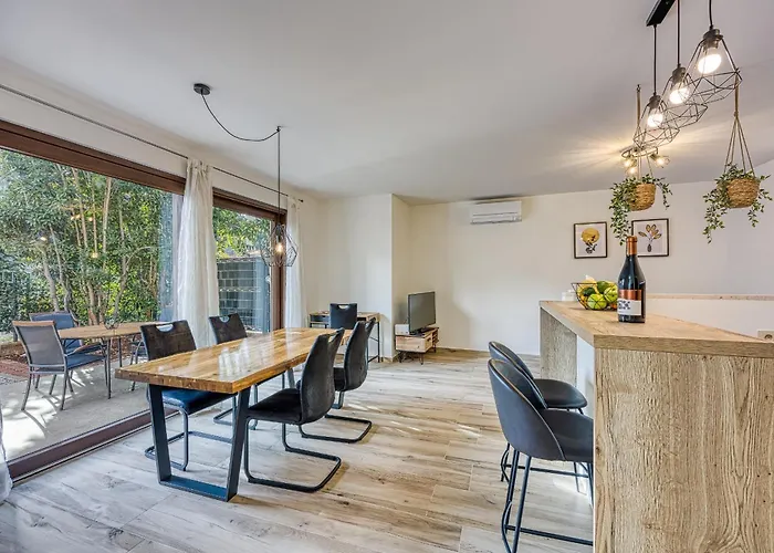 Center Oasis - Private Parking * Pula