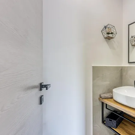 Center Oasis - Private Parking Apartament Pula