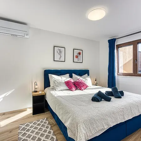 Center Oasis - Private Parking Apartament